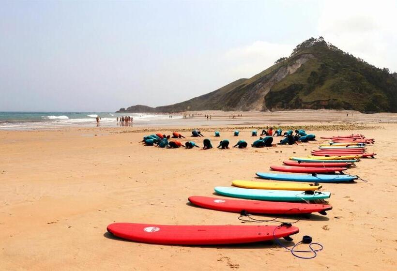 Llanes Surfcamp & Hostel
