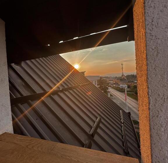 Magnus Aparthotel   Free Parking