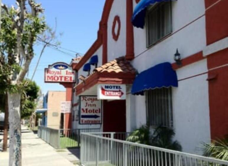 モーテル Royal Inn