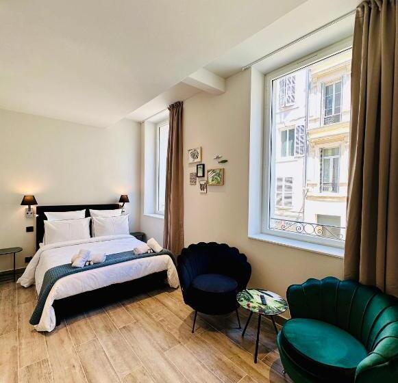 Paradise Earth & Sea