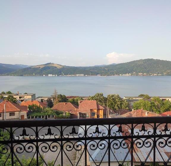 פנסיון Casa Rebeca