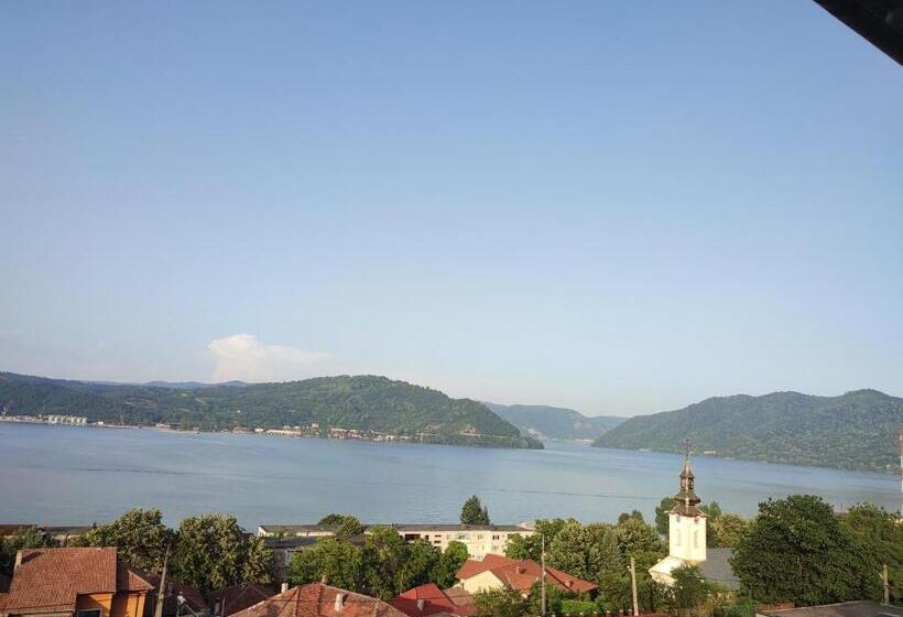 פנסיון Casa Rebeca