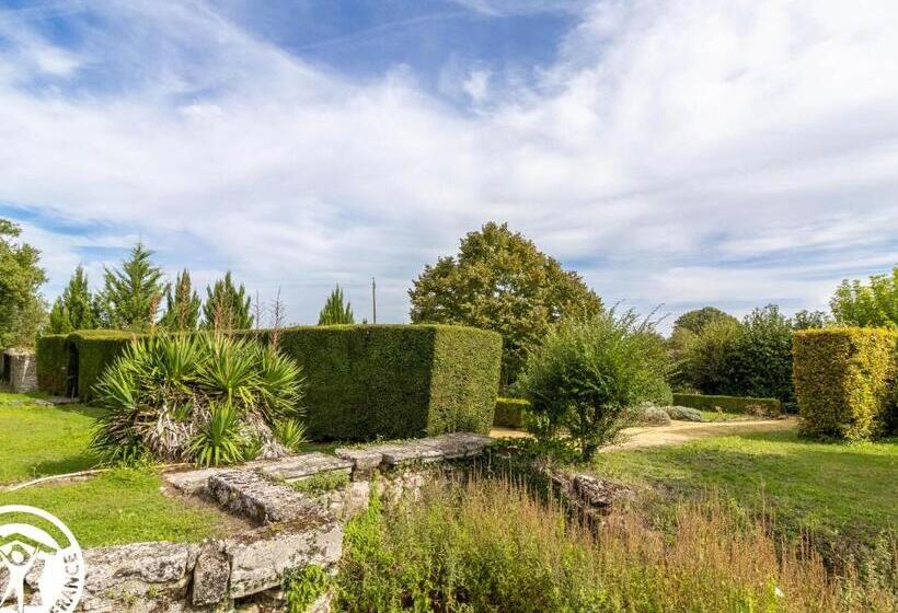 Пансион évasion Romantique Au Prieuré Avec Jardin En Anjou, Petit Déjeuner Inclus Fr 1 622 63