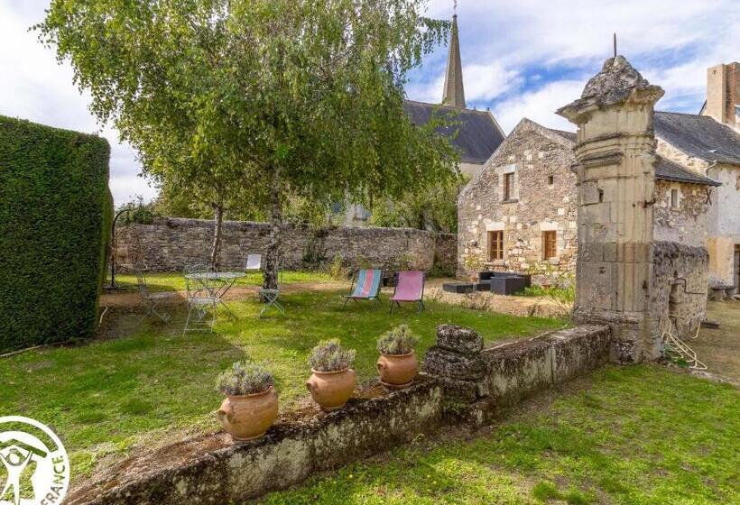 Пансион évasion Romantique Au Prieuré Avec Jardin En Anjou, Petit Déjeuner Inclus Fr 1 622 63