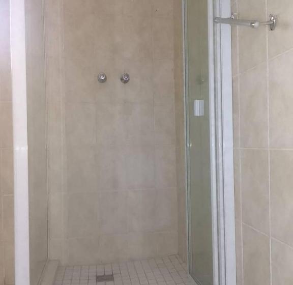 膳宿费 Oteng Guest House