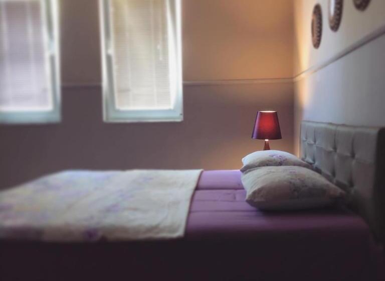 پانسیون Struga Rooms/dhoma/sobi