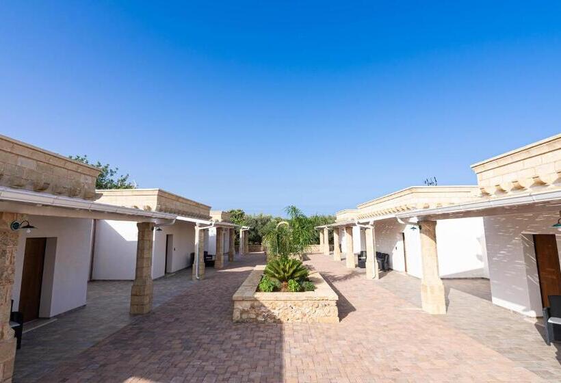 Borgo Specchia Natural Resort