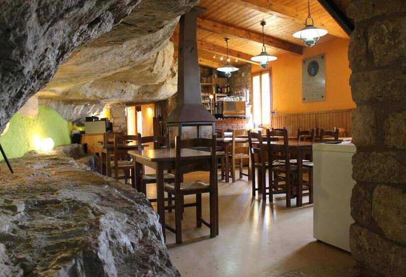 ユースホステル Refugi De Siurana