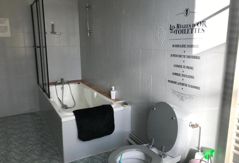 Bed and Breakfast Chez Franck Et Sandra , Plein Centre Ville, 1 Er étage