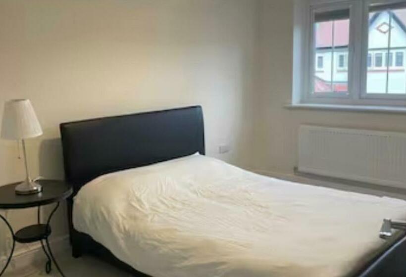 مبيت وإفطار Robins Nest Guest House