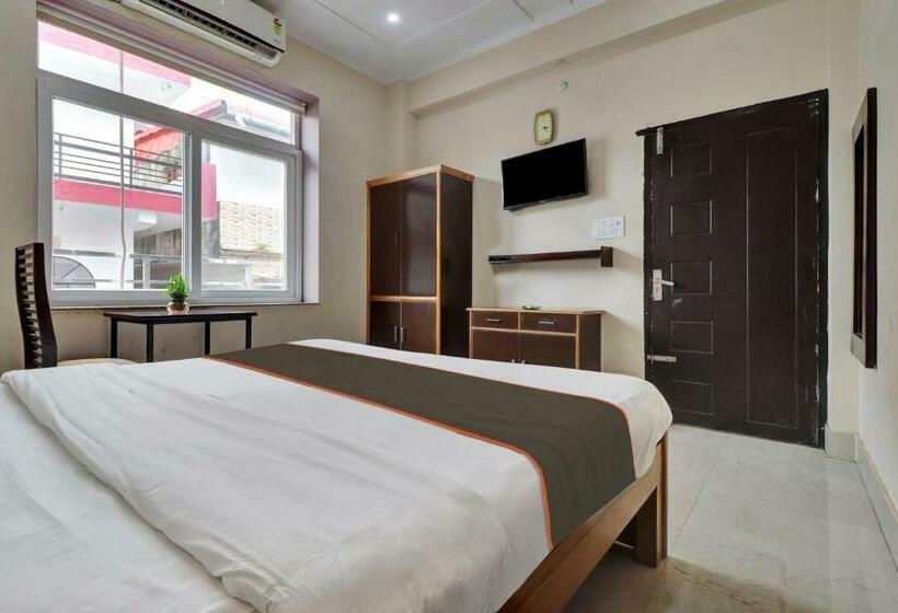 Collection O Hotel Shiv Bliss