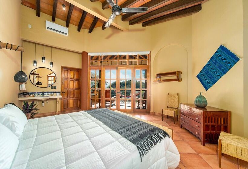 هتل Casa Ceiba Huatulco   Adults Only