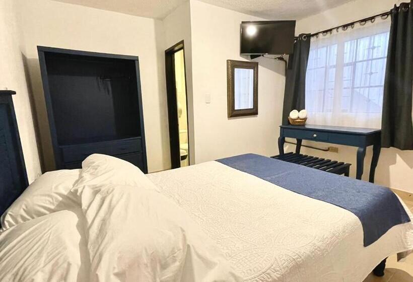 هتل & Hostal Santuario