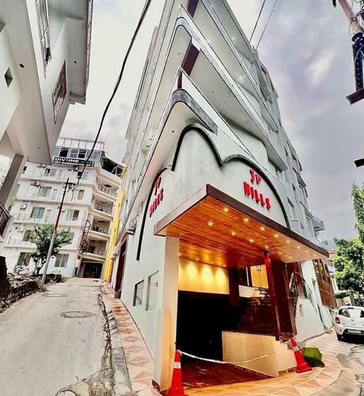 בית מלון כפרי Jp Hills Rishikesh