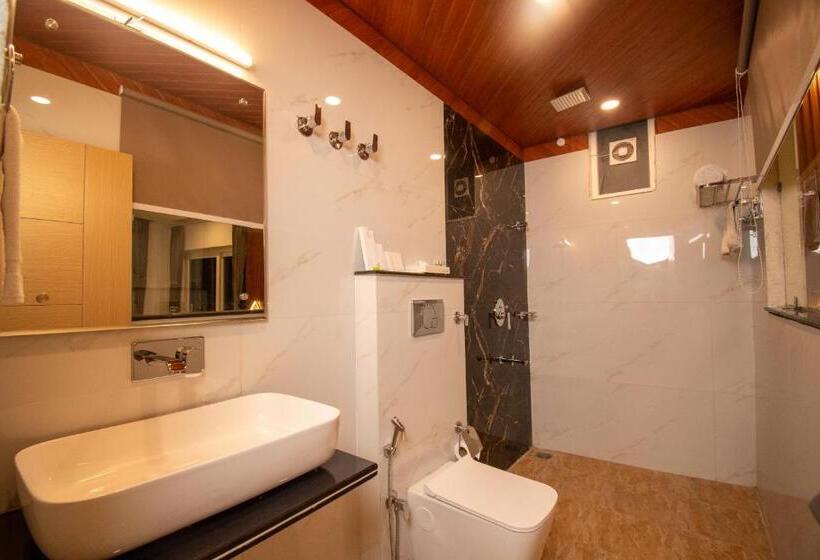 בית מלון כפרי Jp Hills Rishikesh