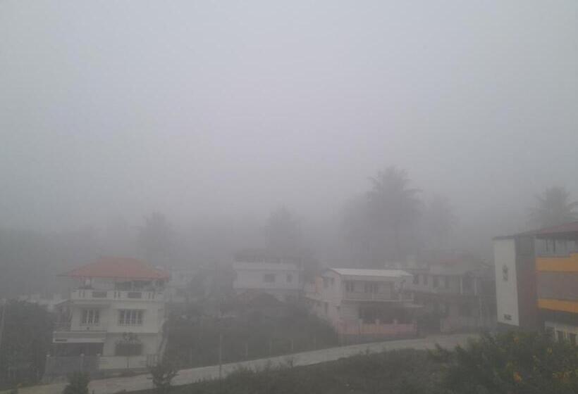 בית מלון כפרי Lucky Inn Coorg