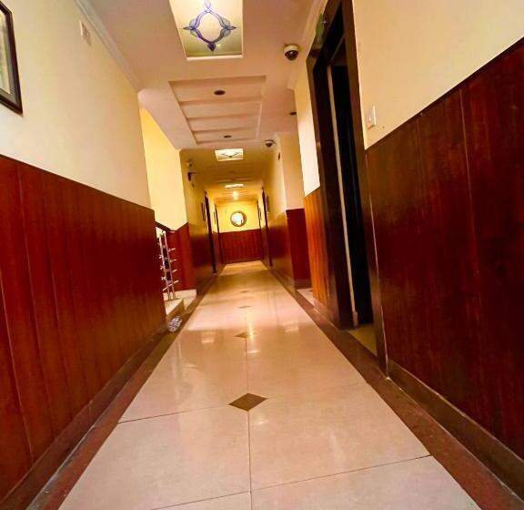 酒店 Ramawati Lodge