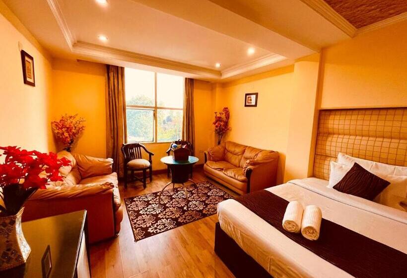 酒店 Ramawati Lodge