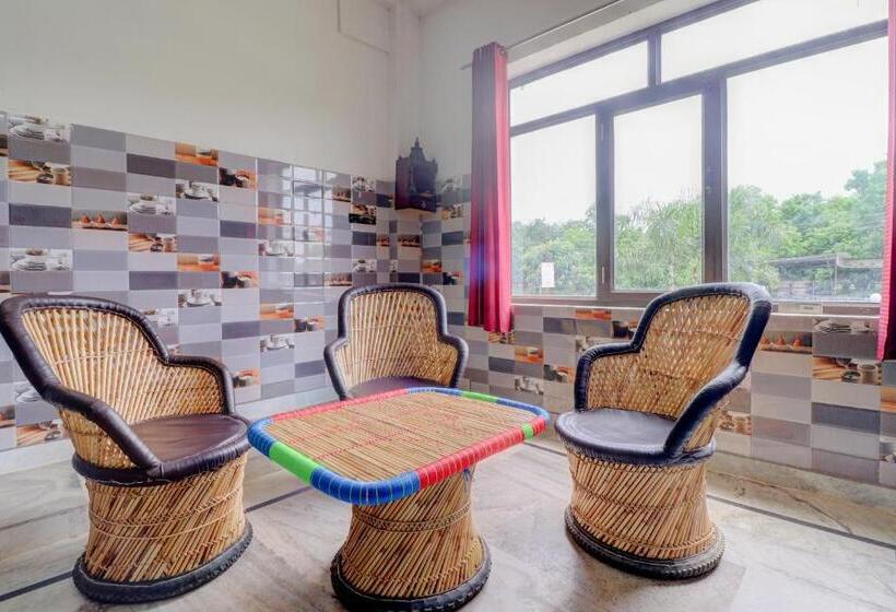 Отель O Chaudhary Guest House