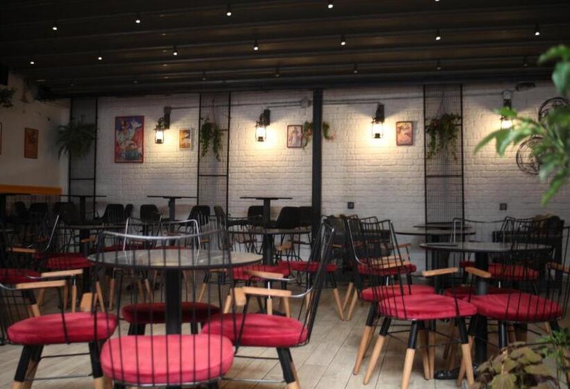 Kadıköy Viva Hotel & Suites