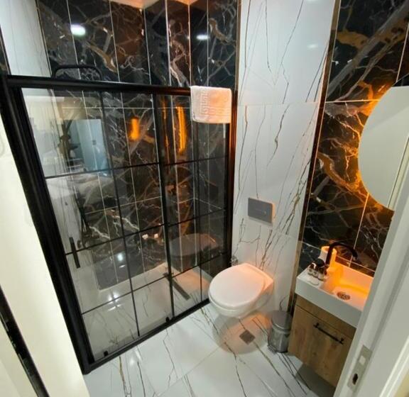 Kadıköy Viva Hotel & Suites