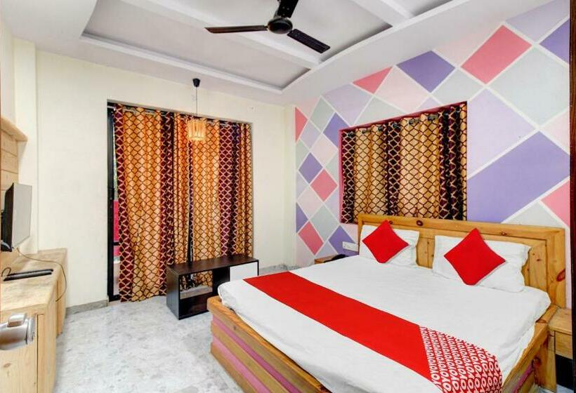 Oyo Flagship Hotel Holiday Prime