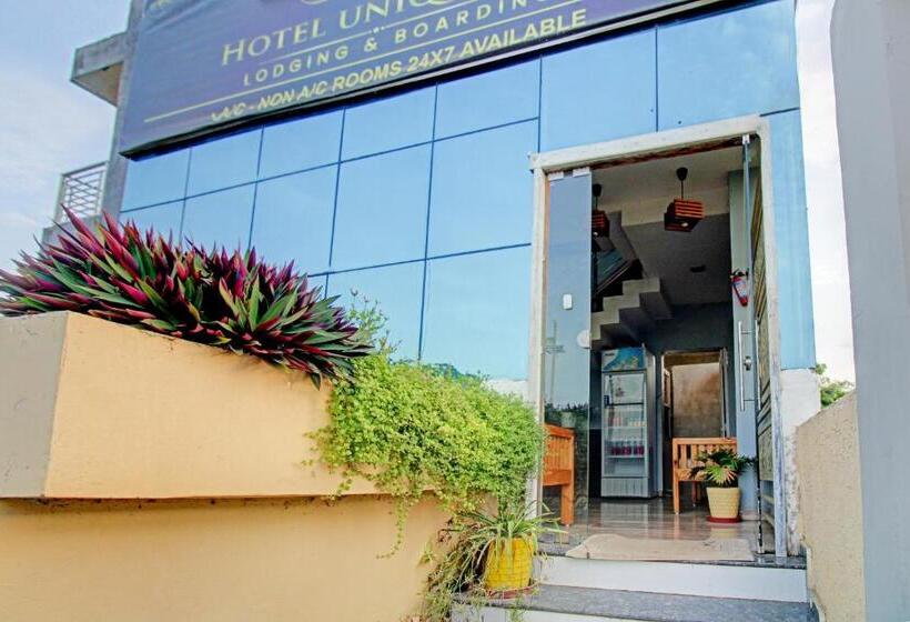 Oyo Flagship Hotel Holiday Prime