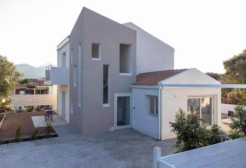 پانسیون Villa Est