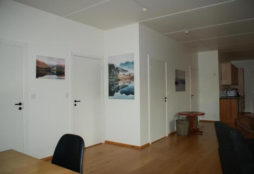 منتجع Sleeping Barrel Lodge Smaken Av Ryfylke Event As, Drives Ikke Som Hotell