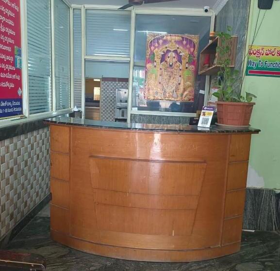 Spot On Hotel Mayuri Grand