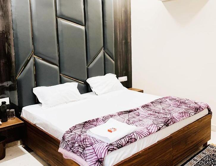 The R Motel Phagwara City    Full Privacy & Security    Family,corporate,couples Favorite