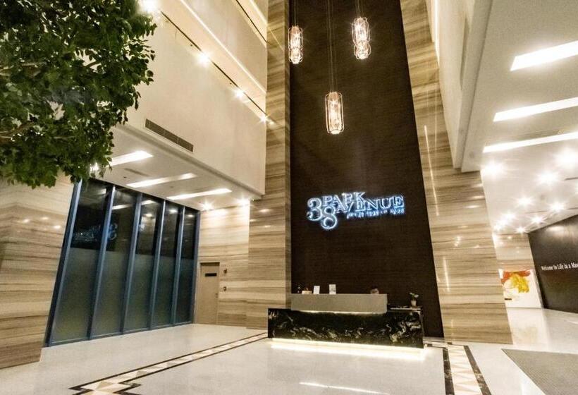 Vibrant Cozy Studio Unit In It Park