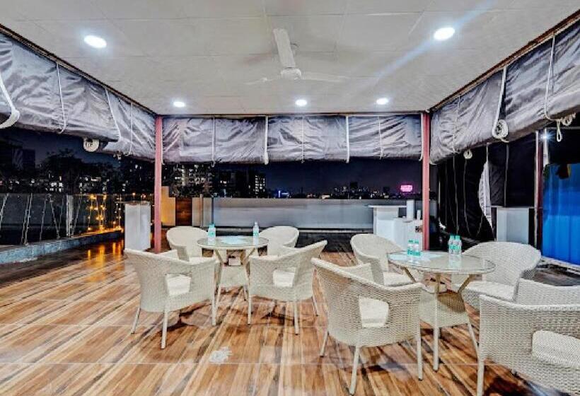 Akshayhotel Near Medanta Hospital