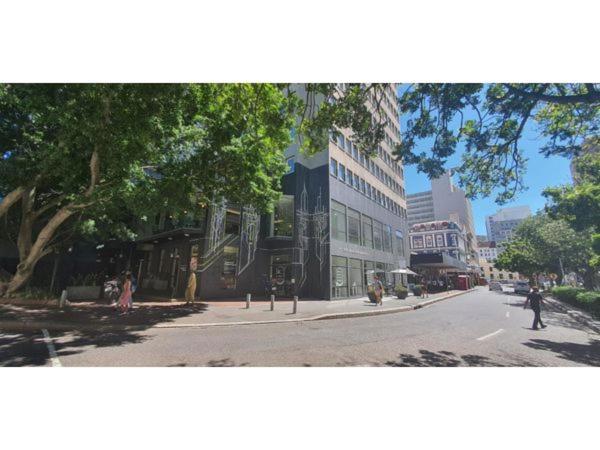 הוסטל Home Away On Plein