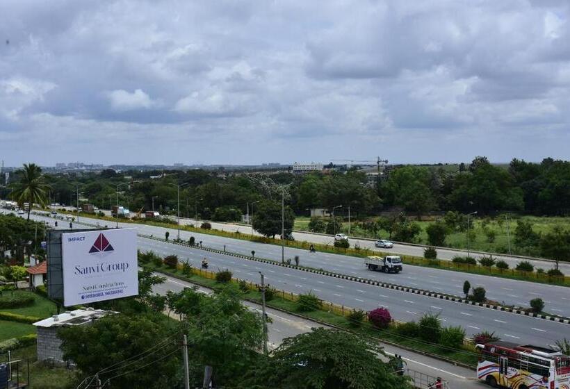 Apith Hotel And Suites