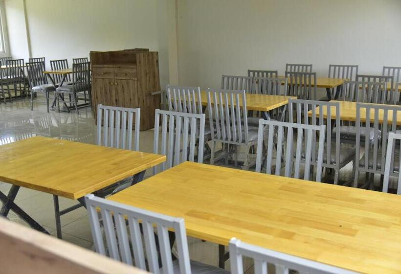 Apith Hotel And Suites