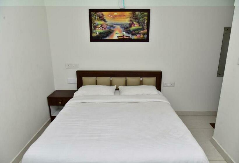 Apith Hotel And Suites