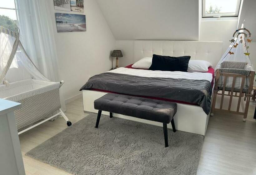Bed And Breakfast   2 Schlafzimmer   6 Personen   Stadtrand   S Bahn   Parkplatz   Immanuel Helios K
