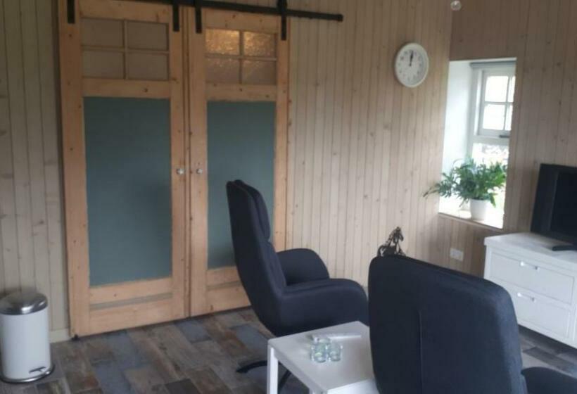 ベッドアンドブレックファースト De Logeerkamer