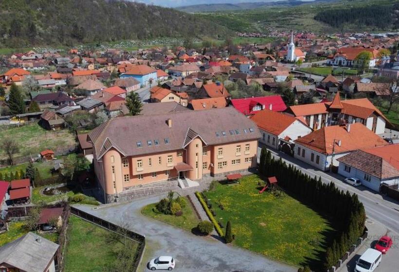 مبيت وإفطار Pensiunea Praid   Parajd Panzió