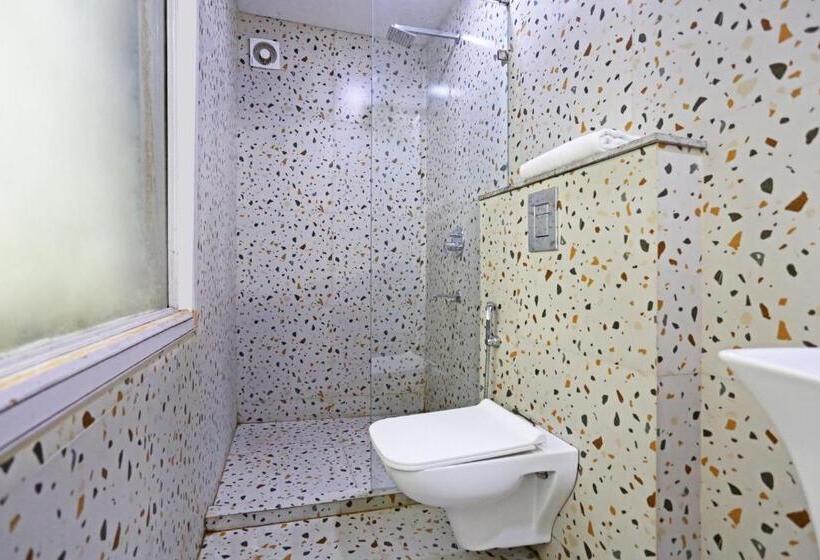 Frankstay By Hotel Preet In 05 Mints Walking Distance Nizamuddin Railway Station