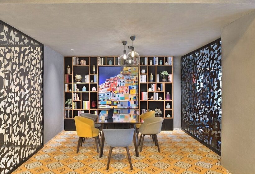 בית מלון כפרי Citadines Arpora Nagoa Goa