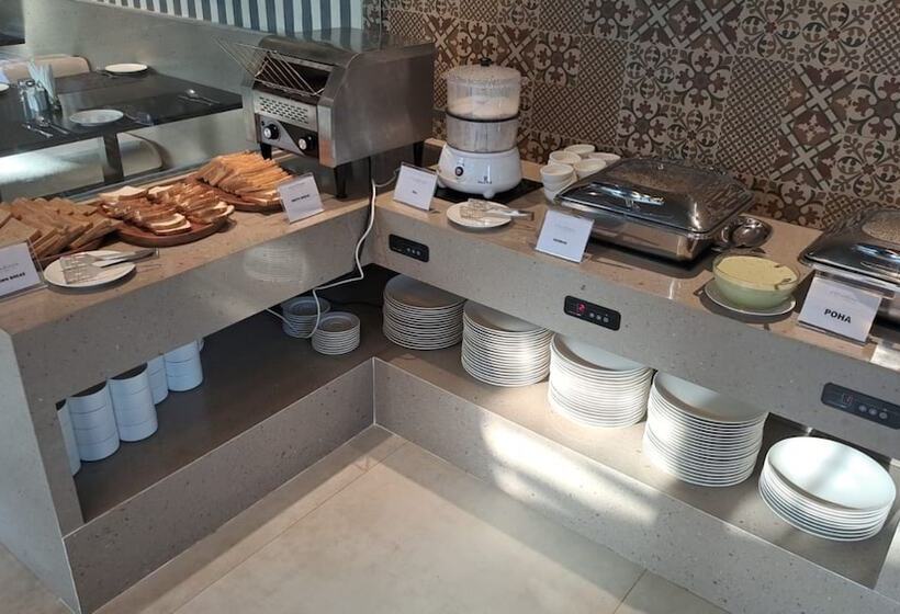 בית מלון כפרי Citadines Arpora Nagoa Goa