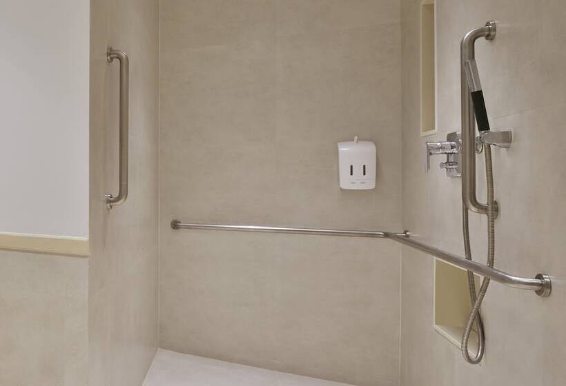 בית מלון כפרי Citadines Arpora Nagoa Goa