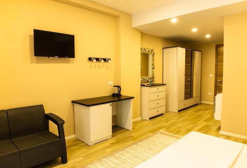 בית מלון כפרי Costa Del Sol