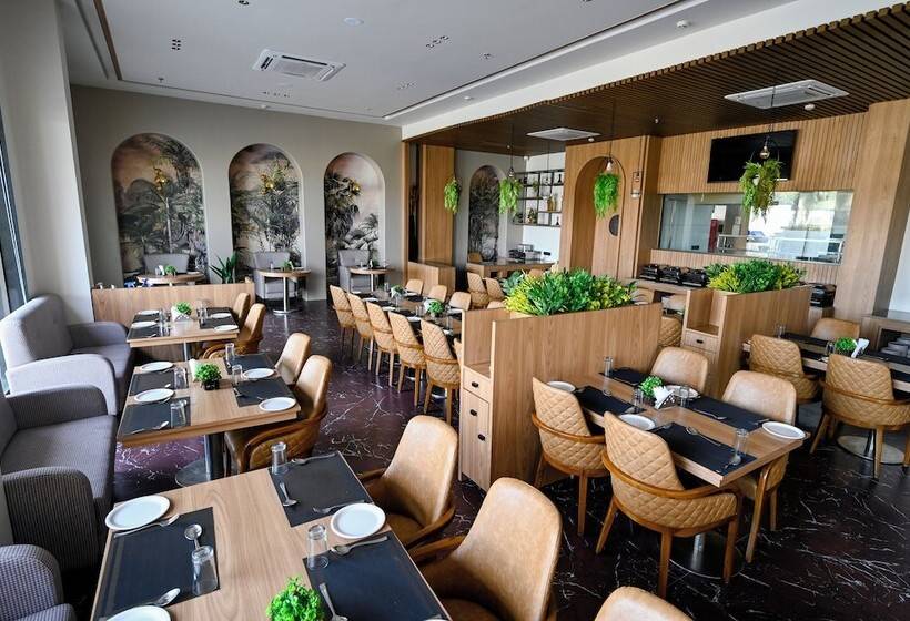 فندق Kings Kraft The Park Executive