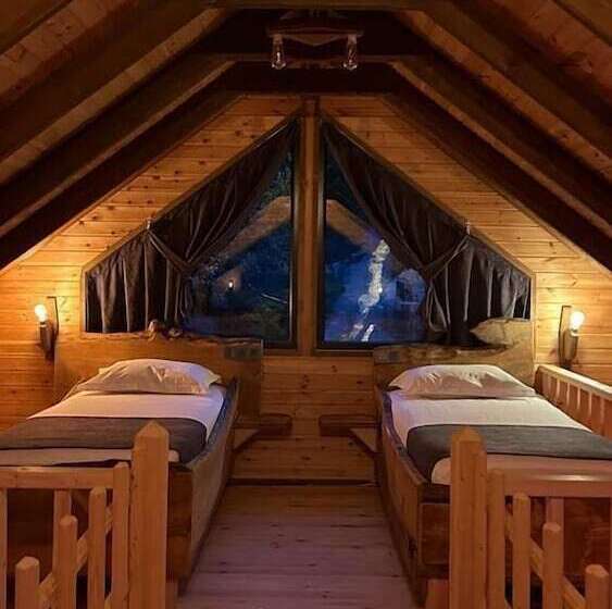 호텔 Kral Dağ Evleri