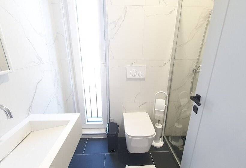 酒店 Nerium Garden Inn Tirana Airport