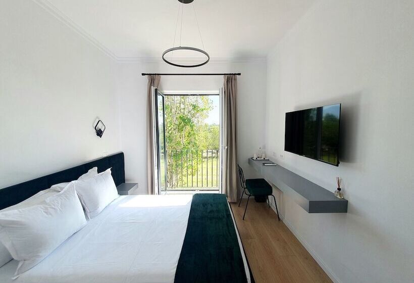 酒店 Nerium Garden Inn Tirana Airport