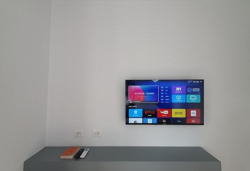 酒店 Nerium Garden Inn Tirana Airport